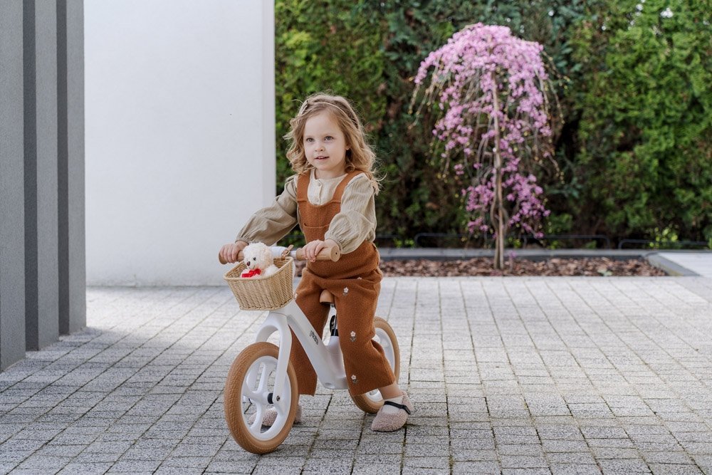 Bicicleta fara pedale pentru copii, Adamex Pixie, cu roti de 12 inch din spuma PU, cu cosulet, design retro, scaun reglabil, inaltime sezut 33-43 cm, sarcina maxima admisa 50 kg, 2-6 ani, Pretty Pink - 3
