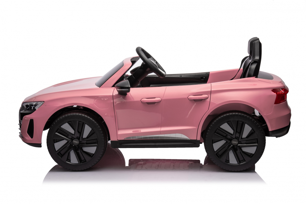 Masinuta electrica pentru copii Audi E-tron GT Pink 70W cu licenta, Oglinzi retrovizoare, Roti din spuma Eva,Lumini LED,Centura de siguranta,Sistem troller pentru tractare,Mufa MP3,slot USB,Card microSD,Bluetooth - 3