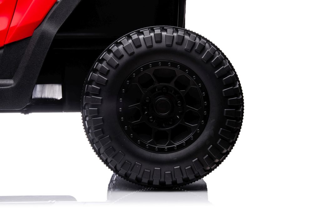 Masinuta electrica pentru copii 4x4 S618 Red, cu telecomanda 2.4G, 4 motoare de 45W fiecare, baterie de 24V7Ah, viteza maxima 2.5-7kmh, echipata cu Radio FM, port USB, Bluetooth