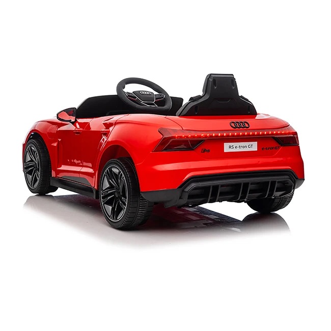 Masinuta electrica pentru copii cu licenta Audi RS E-Tron GT Red,Telecomanda ,Roti EVA, Acumulator 12V 4,5Ah,Incarcator inclus,Centura de siguranta,Lumini LED,Functie Slow Start,Afisaj cu indicator baterie,Usi cu deschidere - 3