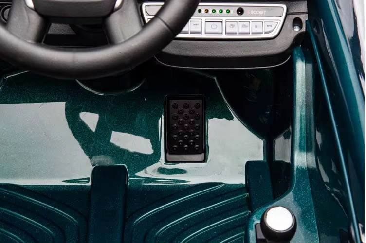 Masinuta electrica pentru copii cu licenta Porsche RUF CTR3 Dark Green,Roti EVA,Scaun din piele,2 motoare x 39w,Oglinzi retrovizoare,Lumini LED,Muzica
