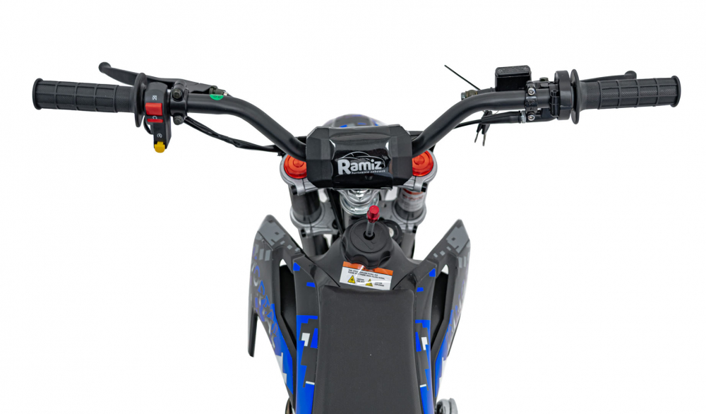 Motocicleta cross pe benzina Immortal Blue, cu ardere interna de 110cm3 racit cu aer si actionat pe lant, pornire e-start, cu cilindru in 4 timpi, frane cu disc hidraulic, suspensii, pana la 60 kmh - 6