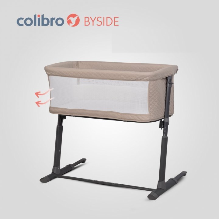 Patut Co-Sleeper 2 in 1 pentru copii Colibro BySide Bassinet, cu saltea inclusa, inaltime reglabila pe 9 nivele si unghi de inclinare de 30 de grade, sistem automat de retractare picioare, dimensiune 93 x 58 cm, Taupe - 1