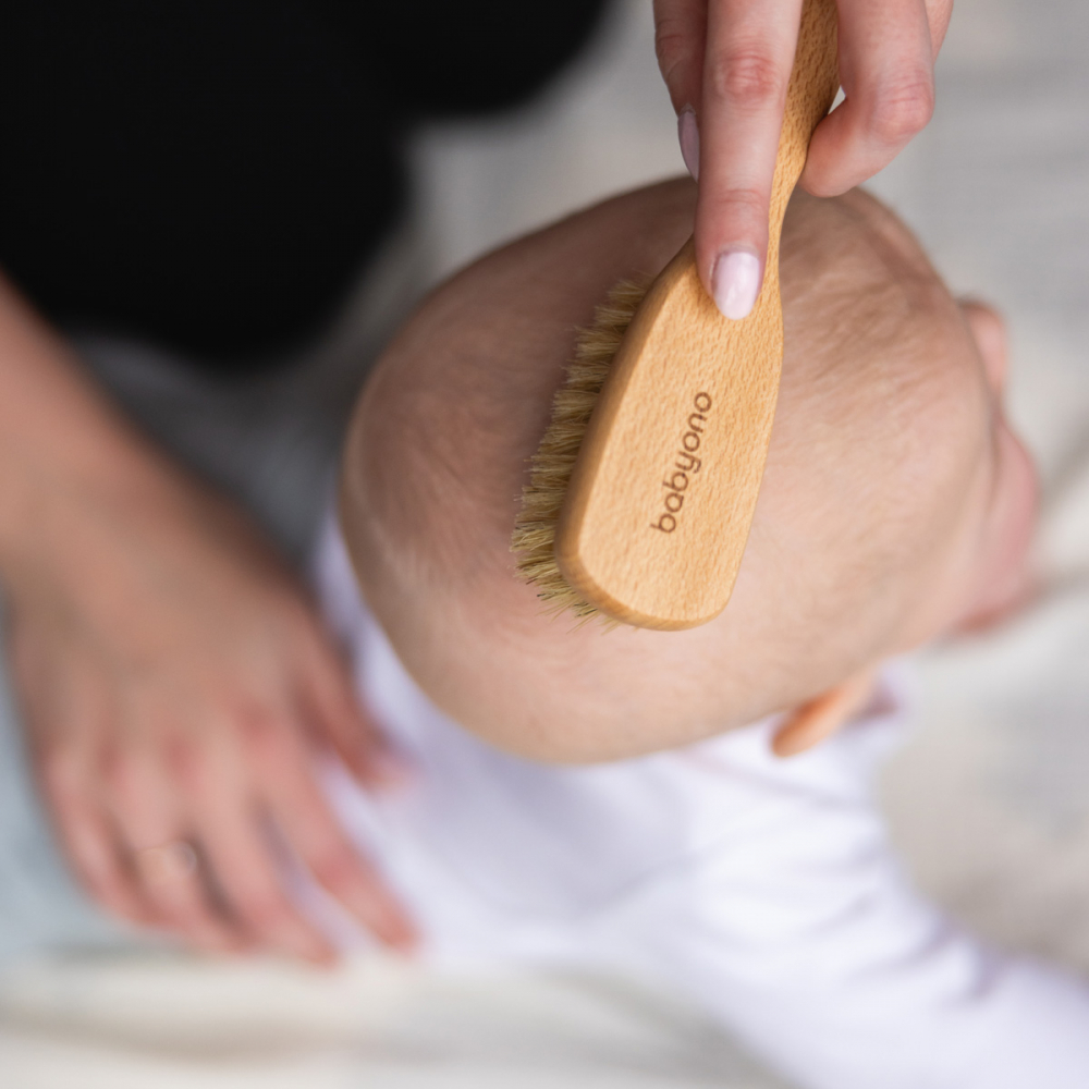 Perie pentru bebelusi Babyono din lemn cu peri naturali - 1 | YEO