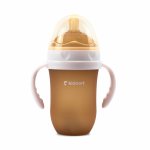 Biberon anti-colici pentru bebelusi de la 6 luni Kindnort Eple, nivel de debit 5, cu pai moale din silicon si biluta gravitationala incorporata, maner ergonomic detasabil, capacitate 250 ml, Beige/Pink