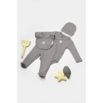 Set 4 piese body, pantaloni, baveta si caciulita Bamboo, gri, BabyCosy, 50% bumbac + 50% bambus marime 0-3 Luni