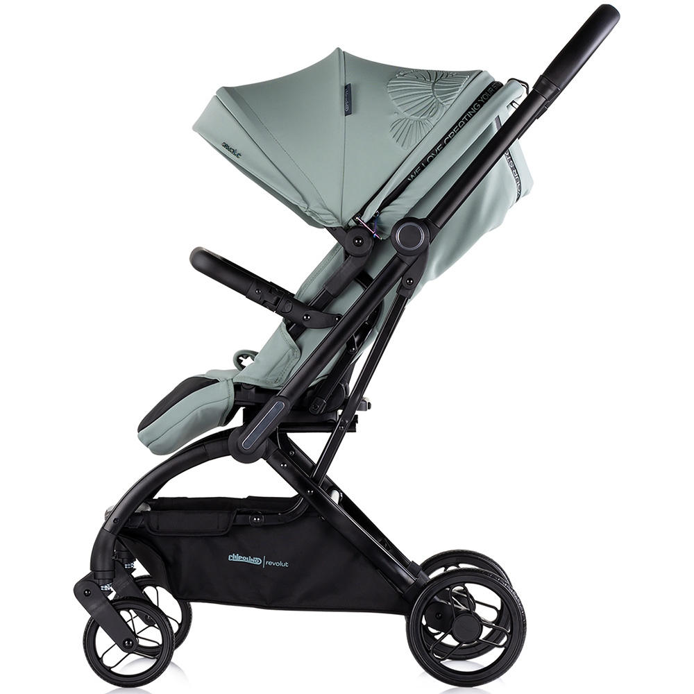 Carucior sport Chipolino Revolut Basil cu sezut rotativ, varsta 0+, greutate admisa 22 kg, spatar reglabil, bara de siguranta detasabila si roti cu suspensii