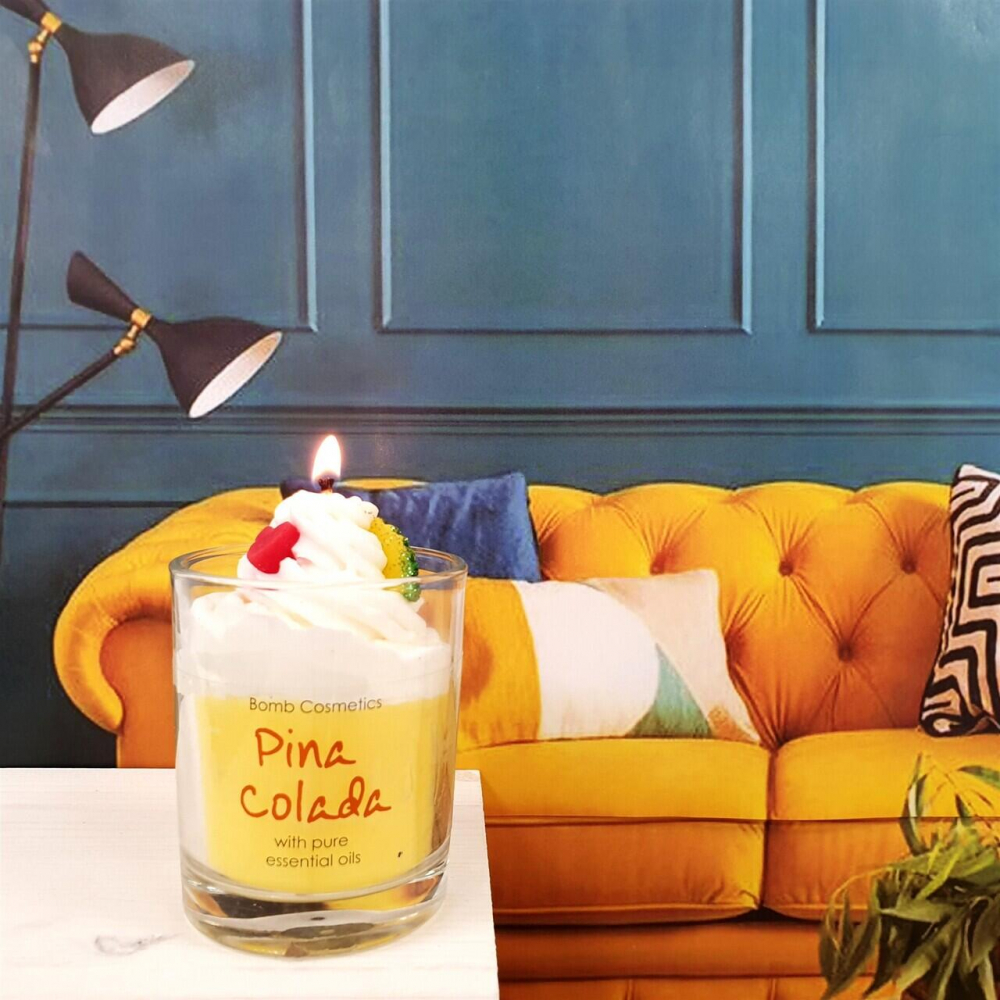 Lumanare parfumata 160g Pina Colada Piped Candle Bomb Cosmetics - 5