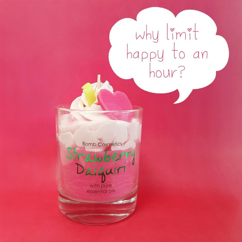 Lumanare parfumata 160g Strawberry Daiquiri Piped Candle Bomb Cosmetics - 2