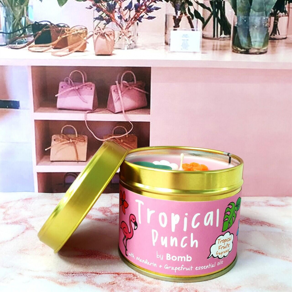 Lumanare parfumata 180g Tropical Punch Cutie metalica Bomb Cosmetics