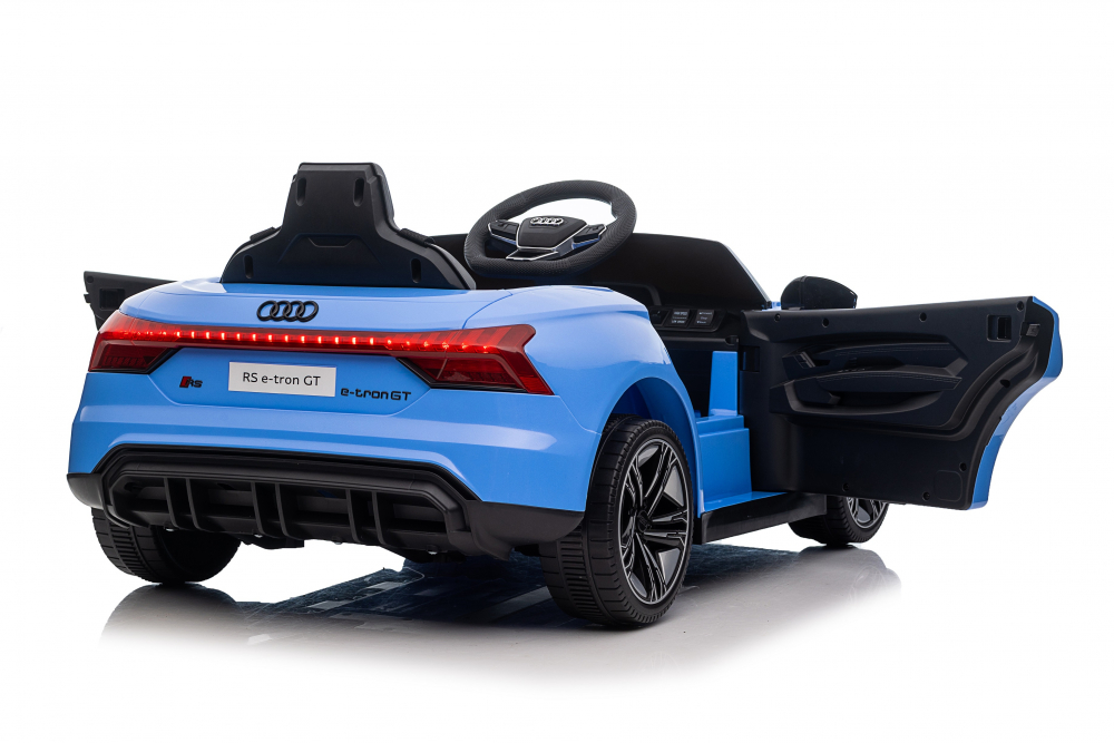 Masinuta electrica pentru copii cu licenta Audi RS E-Tron GT Blue,Telecomanda,Roti EVA,Acumulator 12V 4,5Ah,Incarcator inclus,Centura de siguranta,Lumini LED,Slow Start,Indicator baterie,Usi cu deschidere,Sistem troller - 3