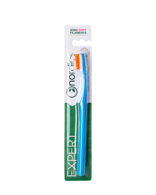 Periuta de dinti Expert Curve 6580 filamente - moale - albastru Nordics