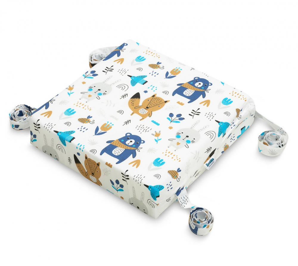 Pernuta inaltator pentru scaun copii Sensillo Forest Friends 32x32x8 cm cu husa detasabila din bumbac,prevazuta cu fermoar,curele reglabile de fixare