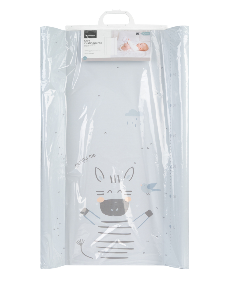 Saltea de infasat moale pentru bebelusi KikkaBoo Stripy Friends 70x50cm soft cu suprafata impermeabila,Taliometru incorporat,Contur lateral mai inalt restrictie blanda antirostogolire,Potrivita pentru acasa,cabinet medical