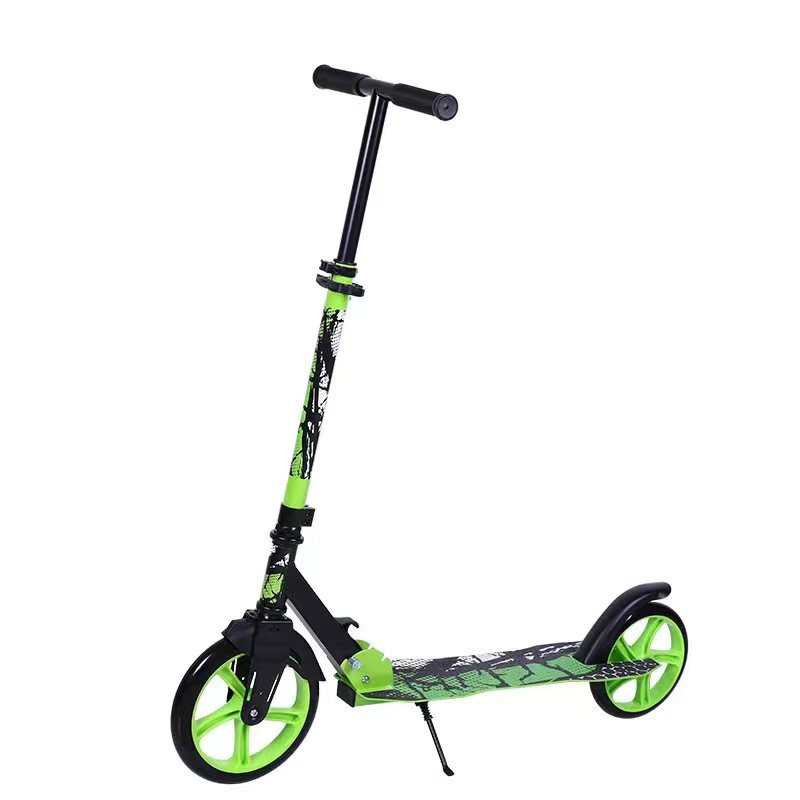 Trotineta copii si adolescenti Novokids Funky Camo PRO Verde Camuflaj, maxim 100 kg, functie Super Brake, diametru roata fata 230 mm - 2