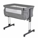 Patut co-sleeper pentru bebelusi Moni Mika Gri cu inaltime reglabila pe 7 nivele,Roti cu frana,Laterala detasabila,2 Buzunare depozitare,Laterale din plasa ventilatie,Curele pentru fixare la patul parintilor,Saltea inclusa