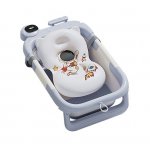 Cadita pentru bebelusi Little Mom Baby Astronaut Blue, design inovator ultra-pliabil cu pernuta detasabila , termometru display digital incorporat, dop scurgere, picioruse antiderapante, dimensiune 69 x 43 x 20.7 cm l