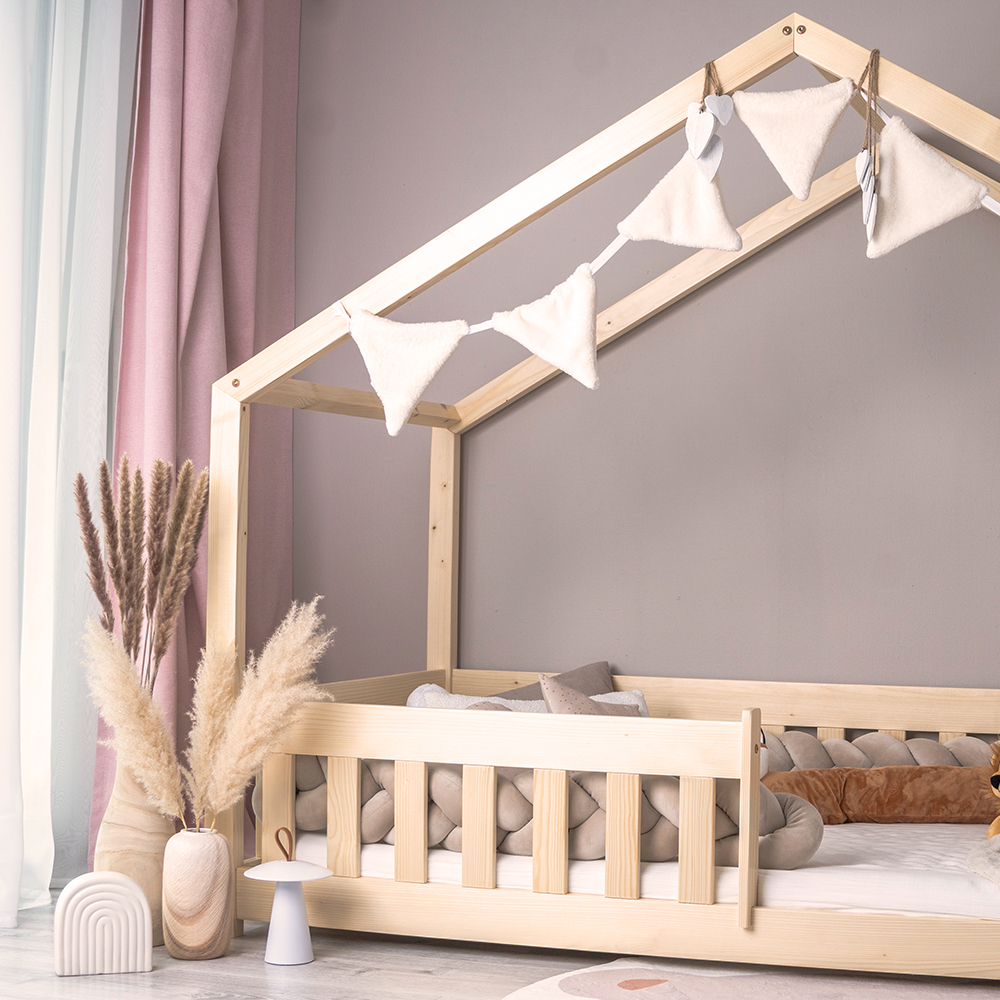 Pat pentru copii Montessori tip casuta, LittleAmy, Cozi Cottage, balustrade cu bare plate, Natur, 140 x 200 cm - 1