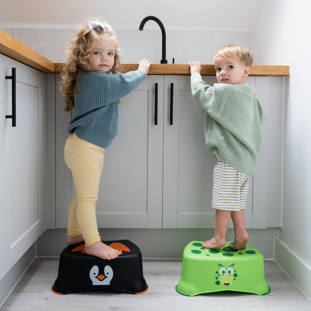 Treapta inaltatoare pentru copii My Step Stool Pinguin - 1 | YEO