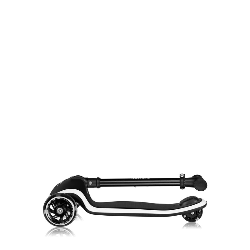 Trotineta pentru copii Lionelo Mey Negru ultrapliabila, cu lumini si cosulet, maner ajustabil pe inaltime, 3 ani+, pana la 50 kg, ultra usor, 2.8 kg, conform cu standardul EN71-123, certificata Intertek - 3