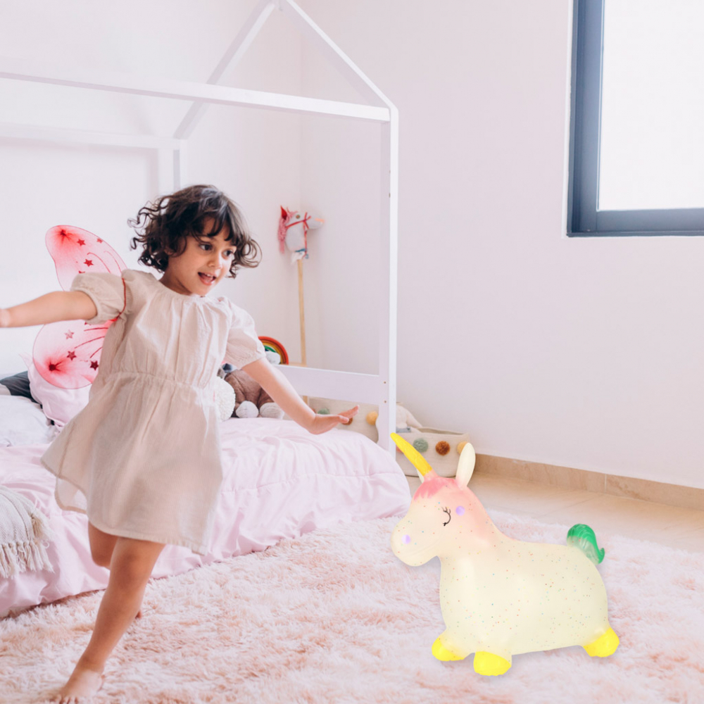 Jumper gonflabil pentru copii Unicorn, din cauciuc moale si flexibil, dimensiune 47 x 60 x 22cm, cu pompa inclusa - 4 | YEO