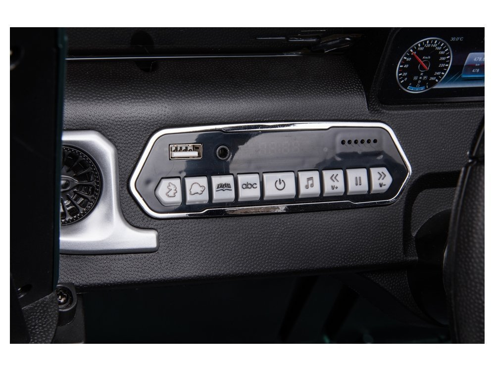 Masinuta electrica pentru copii Mercedes G500 green 12V, pornire la buton, motorizare 2x45W, usb, mp3, radio fm, faruri led - 3