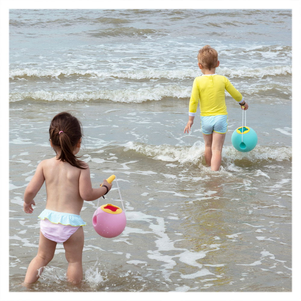 Galetusa pentru apa Quut Toys Mini Ballo Banana blue - 2 | YEO