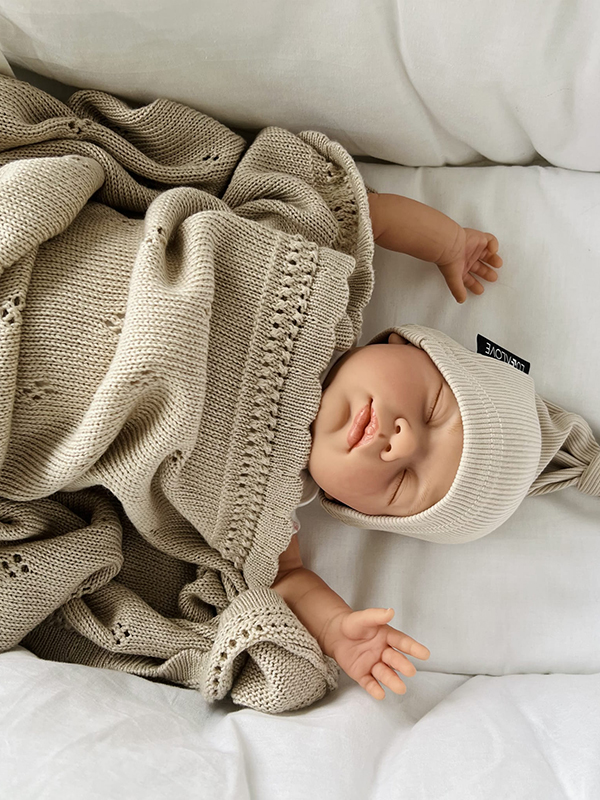 Paturica crosetata din bambus si bumbac model Daisy Coffee 80x100 cm