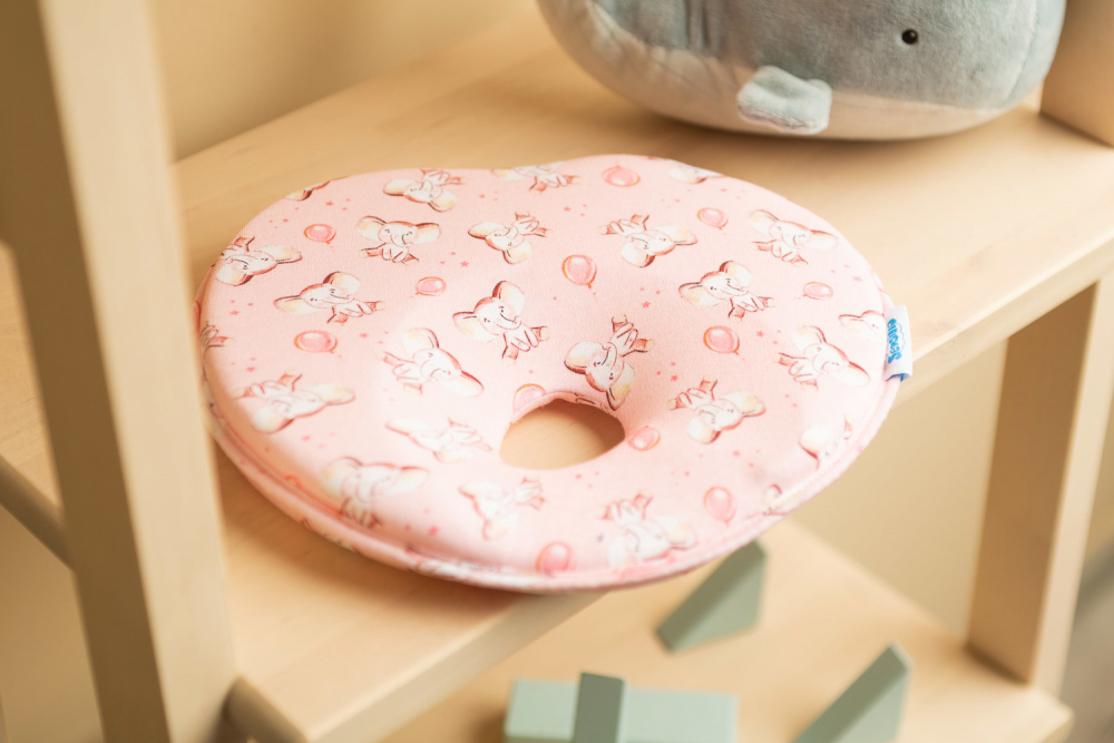 Pernuta ergonomica pentru nou nascuti Sensillo Elephant Pink ajuta la formarea capului,material placut la atingere,potrivita pentru caruciorpatut - 3