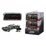 Set figurina Batman si masinuta metalica batmobile scara 1:32