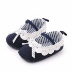 Pantofiori bleumarine cu volanas alb 6-9 luni marime 19