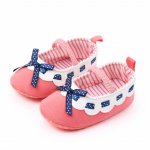 Pantofiori roz somon cu volanas alb 6-9 luni marime 19