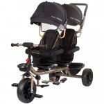 Tricicleta pentru gemeni Chipolino Hip Hop Ebony cu sezut rotativ 360 grade, suporturi pentru picioare, bara de protectie, cosulete