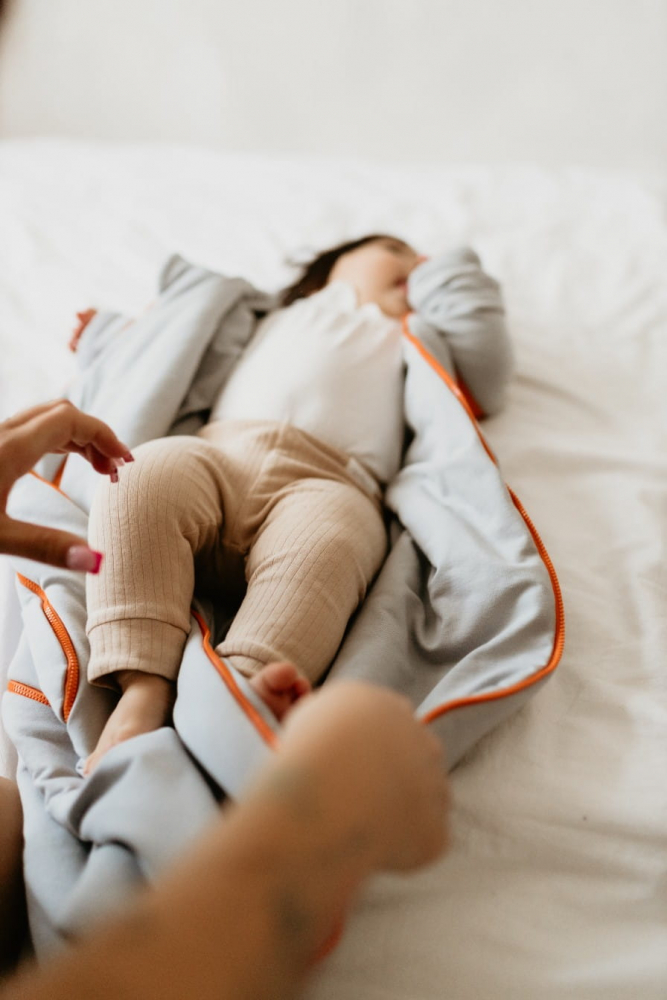 Sac de dormit din bumbac 6-24 luni Gri Sleepee 2,5 Tog - 1