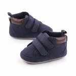 Ghetute bleumarin din material tip piele intoarsa 3-6 luni marime 18