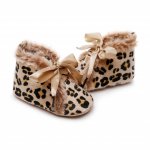 Ghetute crem imblanite Animal print 3-6 luni marime 18