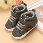 Ghetute gri cu dungi negre 9-12 luni marime 20