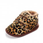 Ghetute imblanite pentru fetite Leopard 3-6 luni marime 18