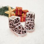 Ghetute roz imblanite cu imprimeu animal print 3-6 luni marime 18