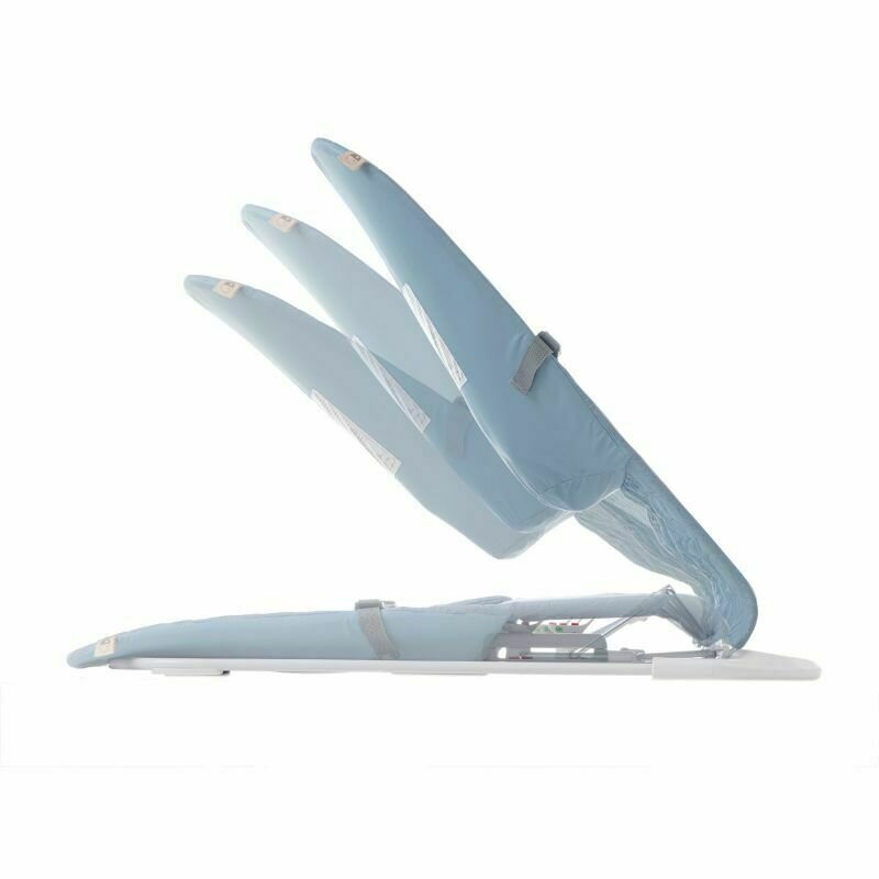 Balansoar Jane Ballu Iris pliabil, cu bara de jucarii si spatar reglabil in 3 pozitii, conform cu standardul european de siguranta EN 127902023 - 1