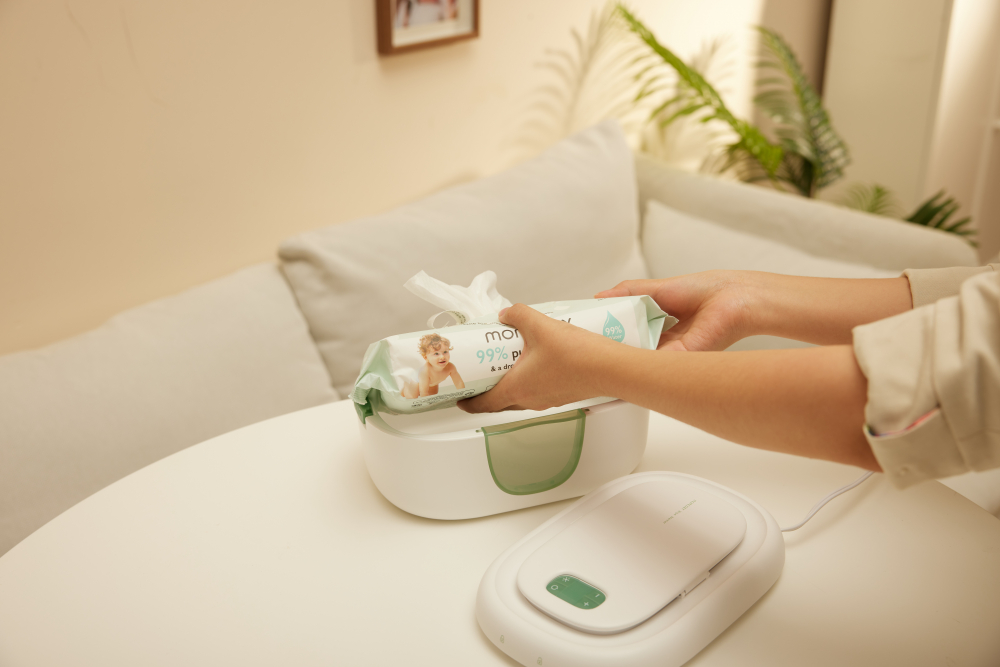 Incalzitor pentru servetele umede cu lumina Momcozy - 7