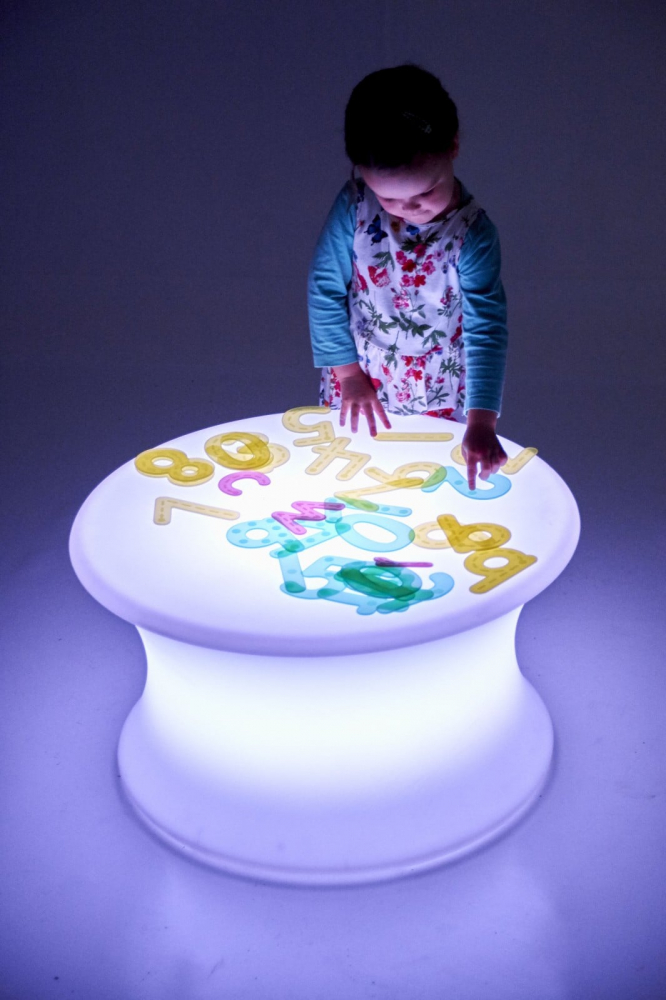 Masa senzoriala luminoasa TickiT - 4