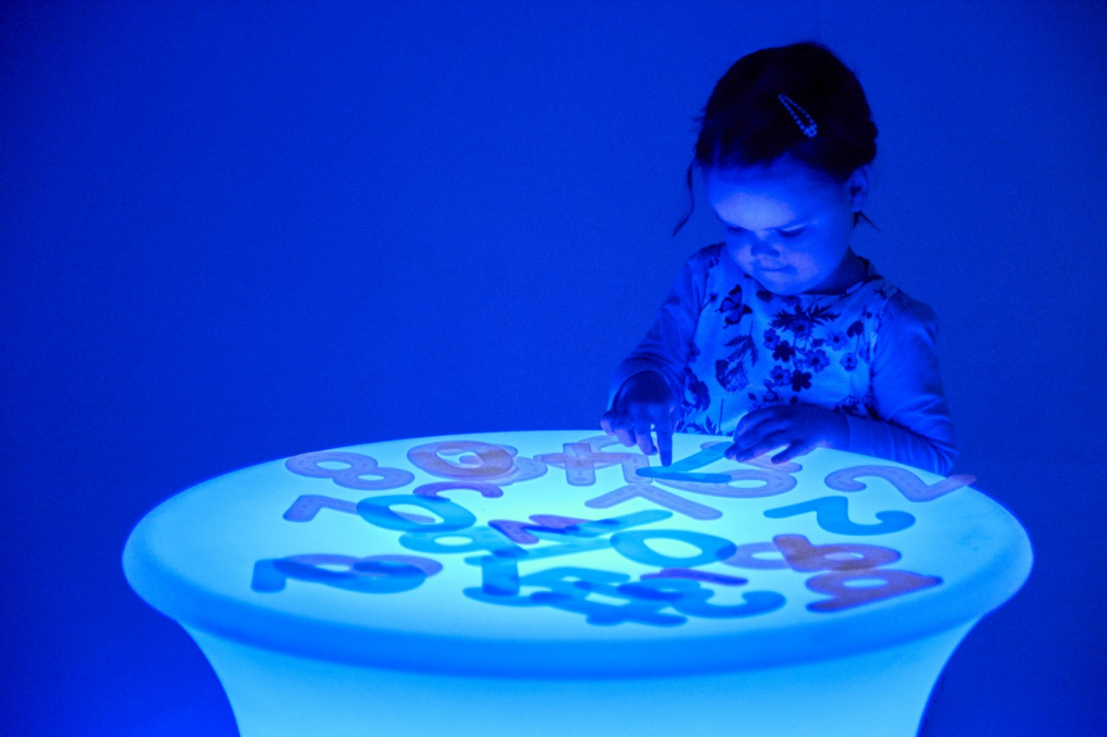 Masa senzoriala luminoasa TickiT - 5