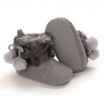 Botosei gri crosetati cu blanita si ciucurei 9-12 luni marime 20