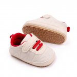 Adidasi crem cu sireturi rosii 0-3 luni marimea 17