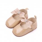 Pantofiori crem din lac cu fundita si strasuri 6-9 luni marimea 19