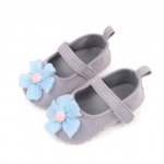 Pantofiori gri decorati cu floare bleu 6-9 luni marimea 19