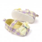 Pantofiori in carouri galbene si lila 6-9 luni marimea 19