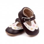 Pantofiori maro cu alb si floricele colorate brodate 6-12 luni marimea 19