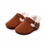 Pantofiori maro imblaniti pentru copii Lilly 0-3 luni marimea 17